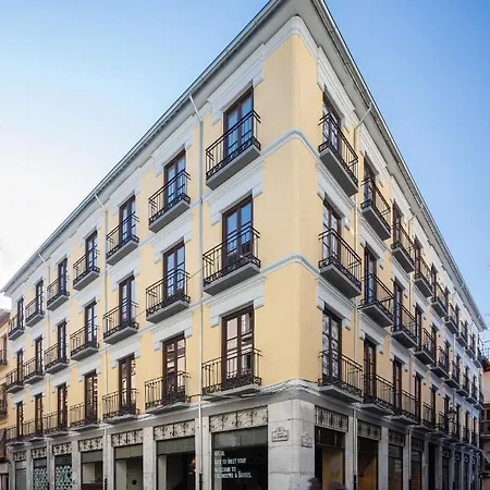 Toc Hostal