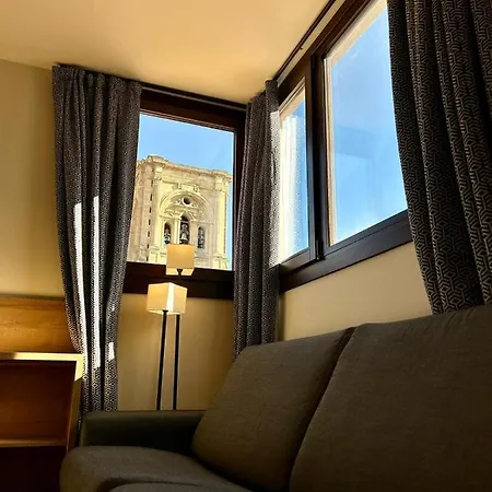 Toc Hostal