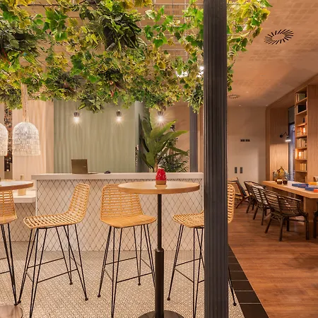 Toc Auberge de jeunesse Grenade